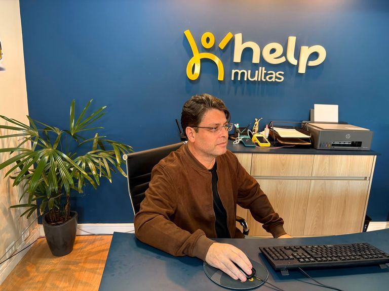Escritório Help Multas HELP MULTAS CURITIBA (PORTÃO)